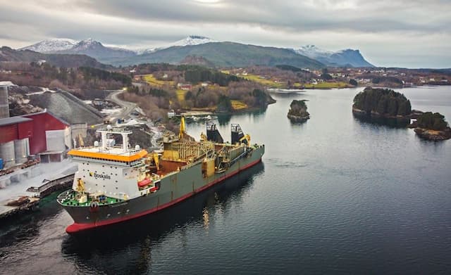 Boskalis completes scour job for EA3